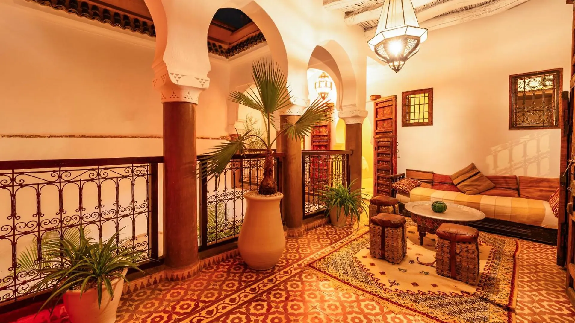 Riad Banafsaj - Exclusif - 20Mn De Jamaa Al Fnaa 마라케시 펜션